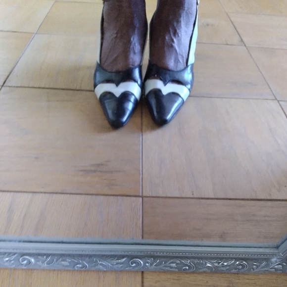 Giorgio Pacini Black & White soft leather shoes (Open to Private Offers) - Picture 6 of 11